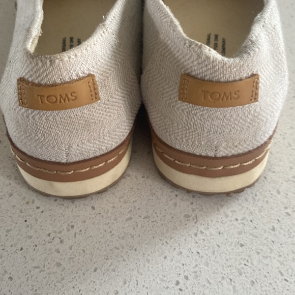 NWOB🍍 TOMS WOMENS BEIGE SPARLE ESPADRILLES SIZE 8W🍍 - Picture 3 of 4